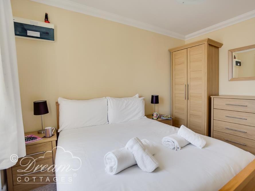 Bridge Apartment Веймут Екстер'єр фото